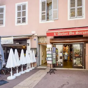 3-star Rated In The Heart Of The Old Town With A View Appartement